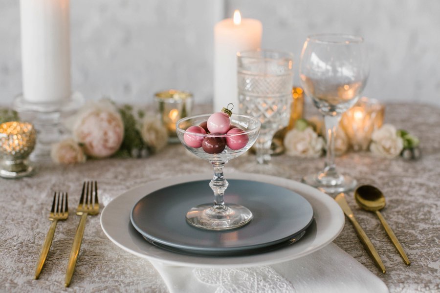 12 Days of Christmas Tabletops: 9 Ladies Dancing via TheELD.com