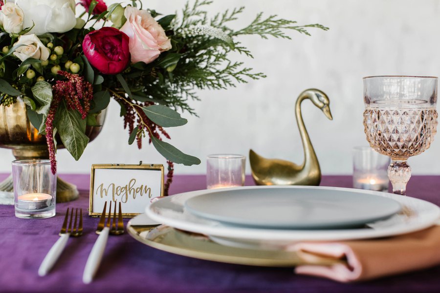 12 Days of Christmas Tabletops: 7 Swans a Swimming via TheELD.com