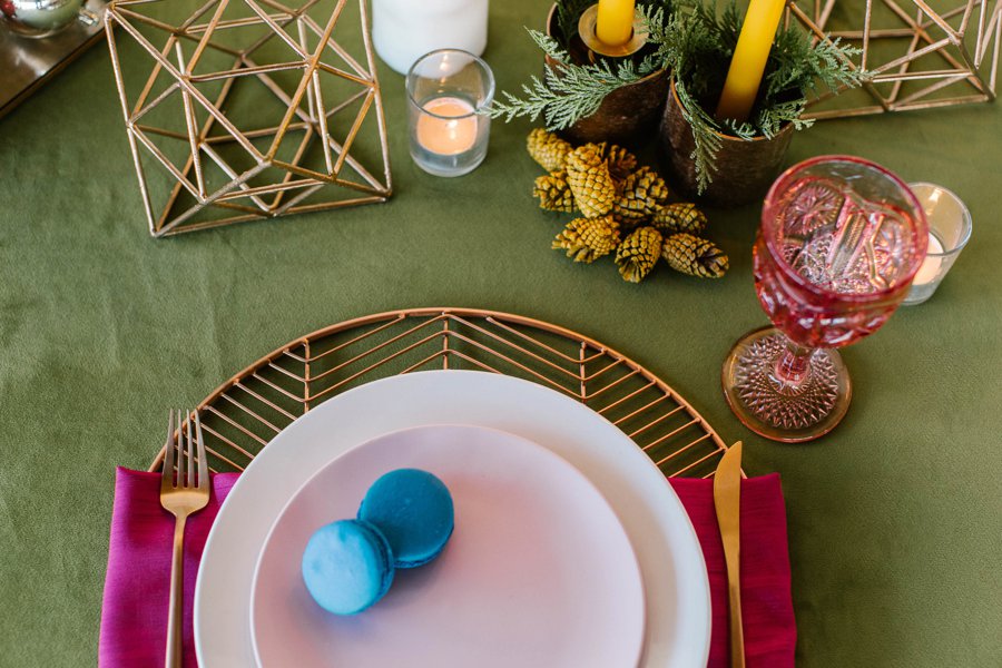 The 12 Days of Christmas Tabletops: 6 Geese a Laying via TheELD.com