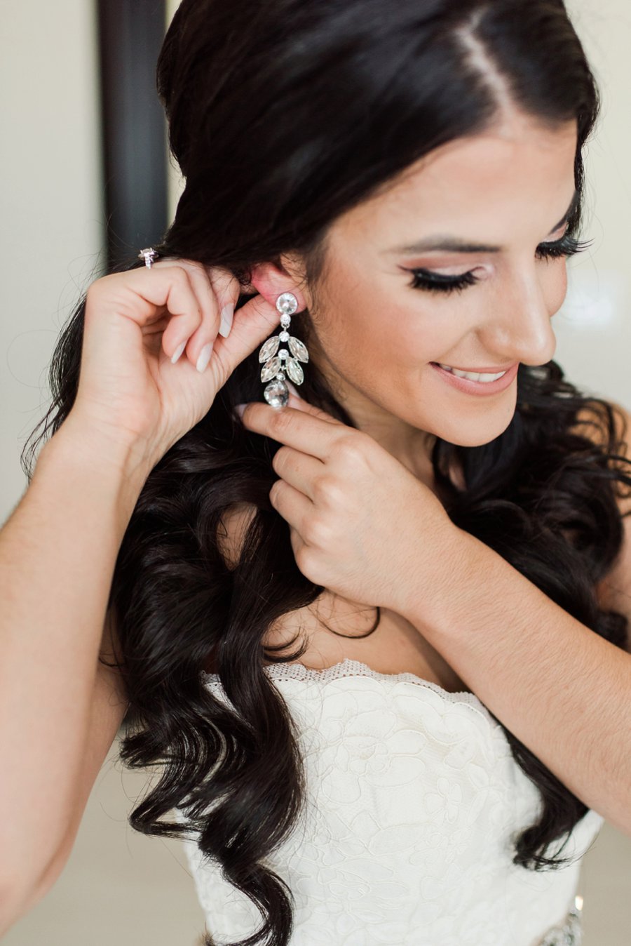 A Glamorous Black, White, & Gold Miami Wedding via TheELD.com