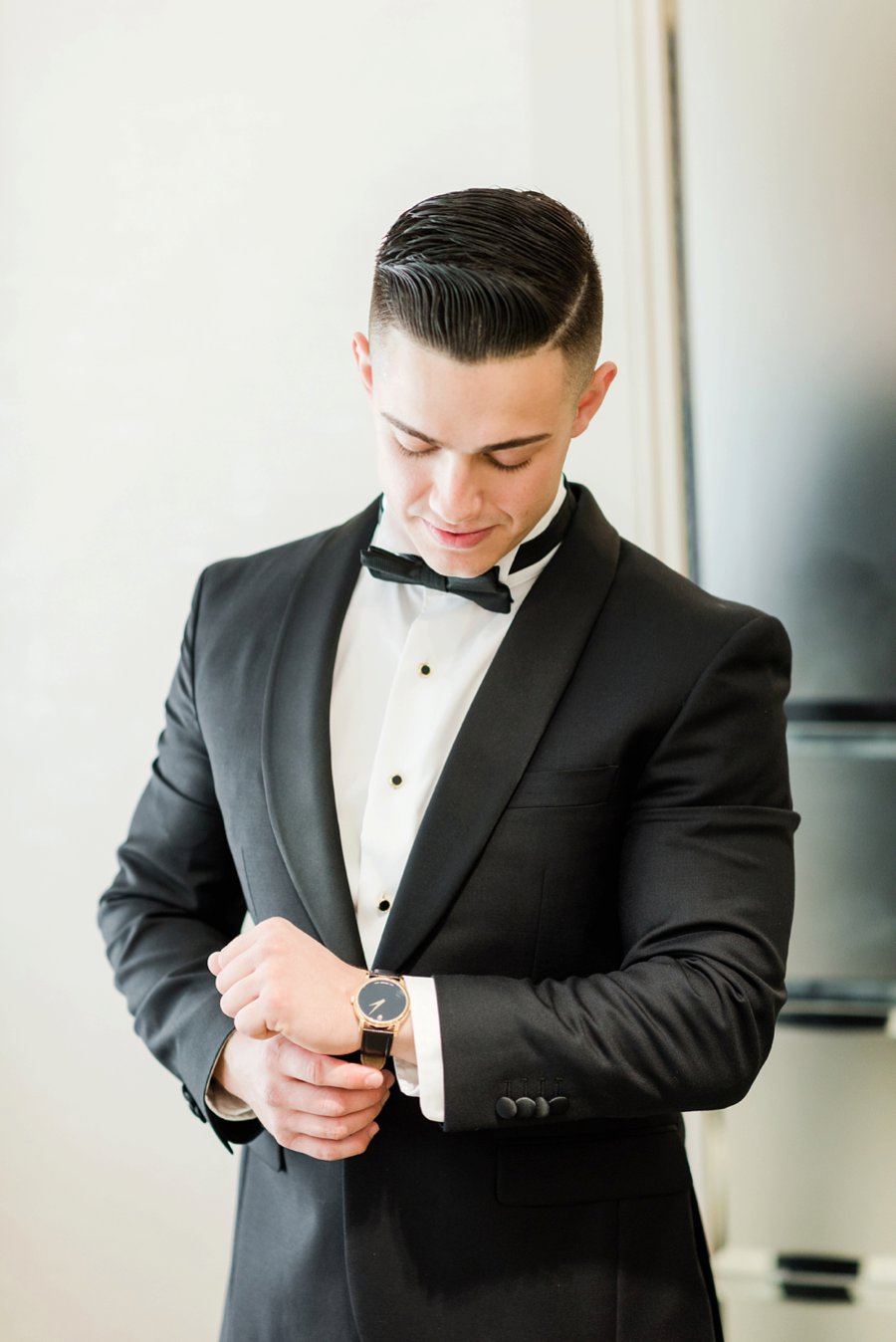 A Glamorous Black, White, & Gold Miami Wedding via TheELD.com