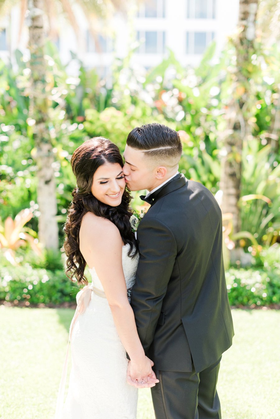 A Glamorous Black, White, & Gold Miami Wedding via TheELD.com