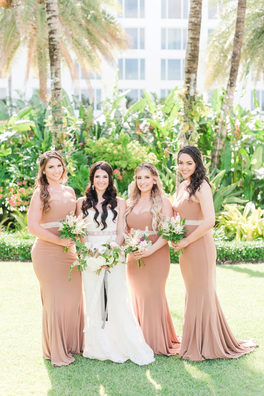 A Glamorous Black, White, & Gold Miami Wedding via TheELD.com