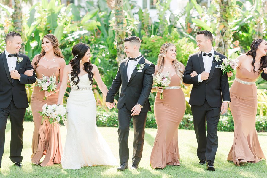 A Glamorous Black, White, & Gold Miami Wedding via TheELD.com