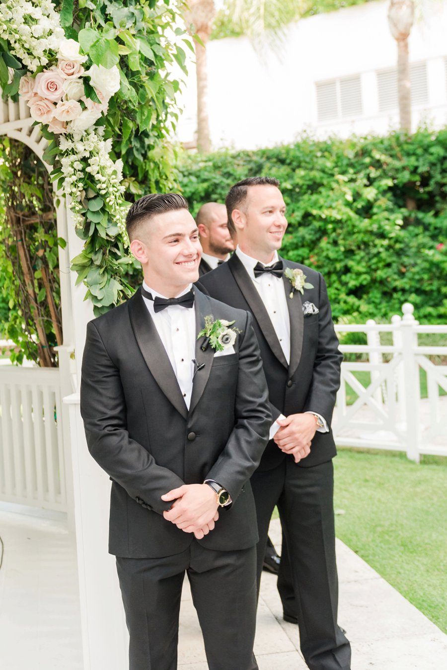 A Glamorous Black, White, & Gold Miami Wedding via TheELD.com