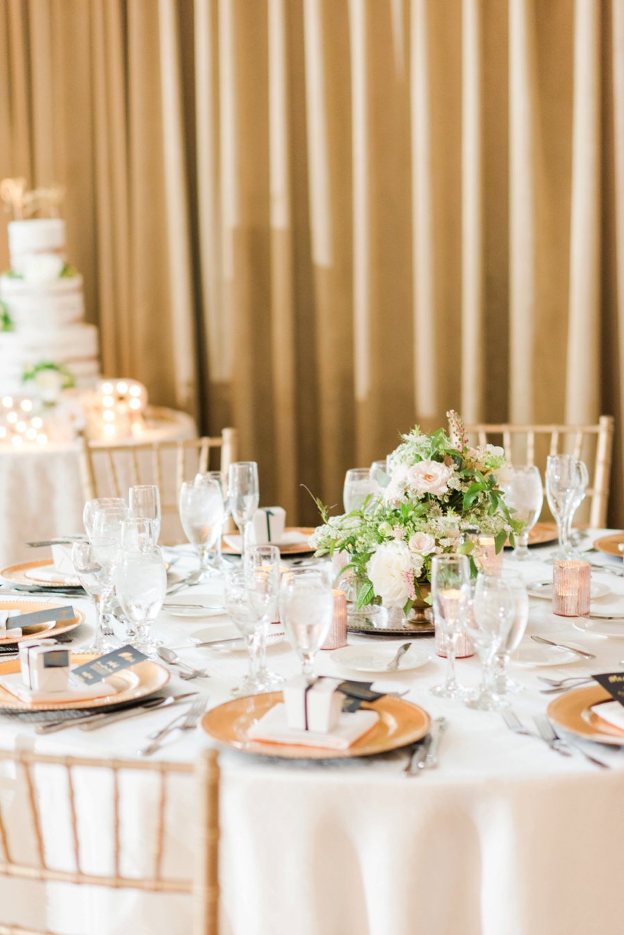 A Glamorous Black, White, & Gold Miami Wedding via TheELD.com