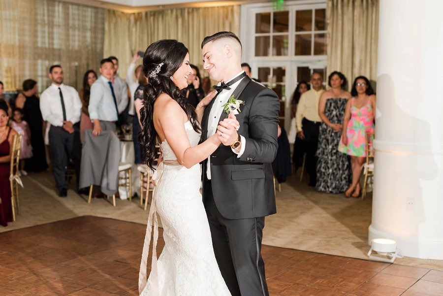 A Glamorous Black, White, & Gold Miami Wedding via TheELD.com