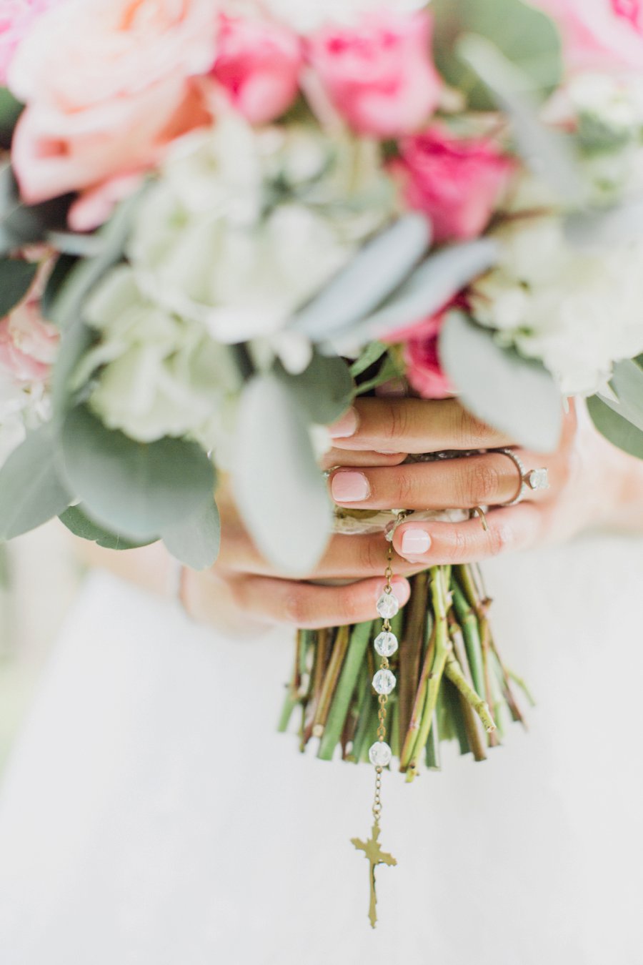 A Classic Pink & White Dallas Wedding via TheELD.com