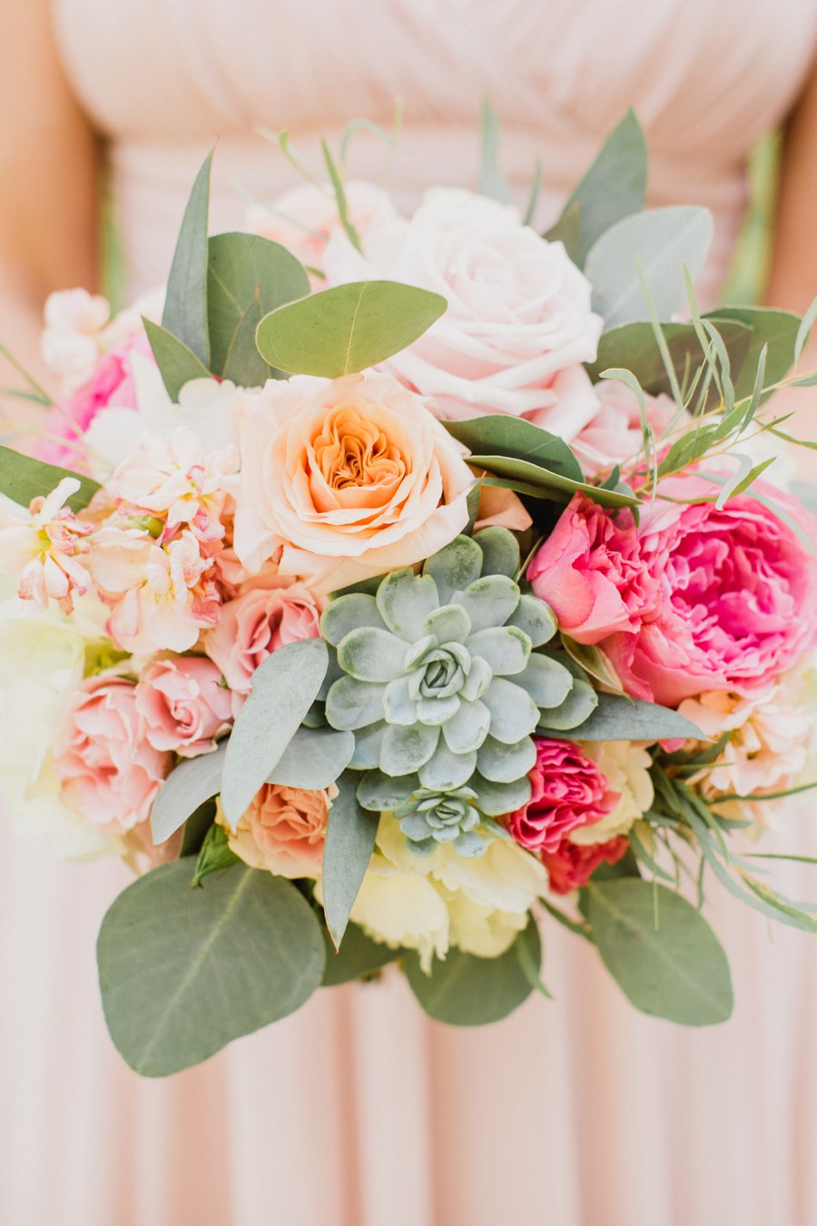 A Classic Pink & White Dallas Wedding via TheELD.com