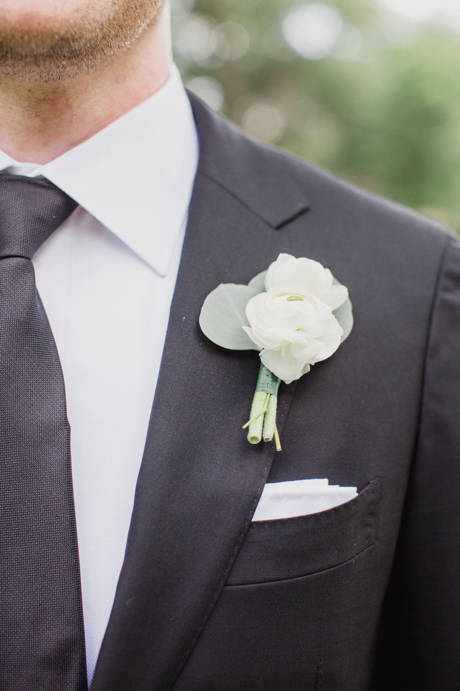 A Classic Pink & White Dallas Wedding via TheELD.com