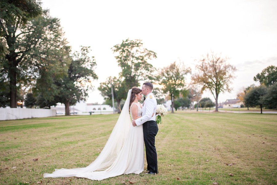 An Elegant Green & White Georgia Wedding via TheELD.com