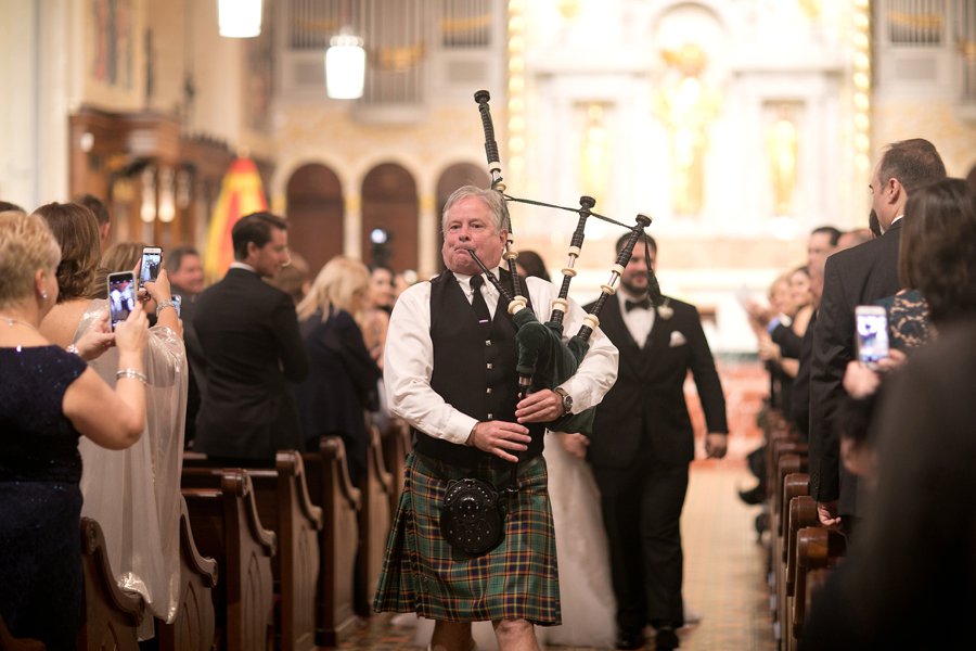 A Green & White Elegant Wedding In Saint Augustine via TheELD.com