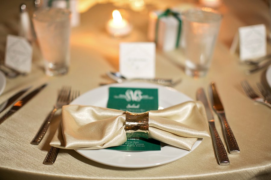 A Green & White Elegant Wedding In Saint Augustine via TheELD.com