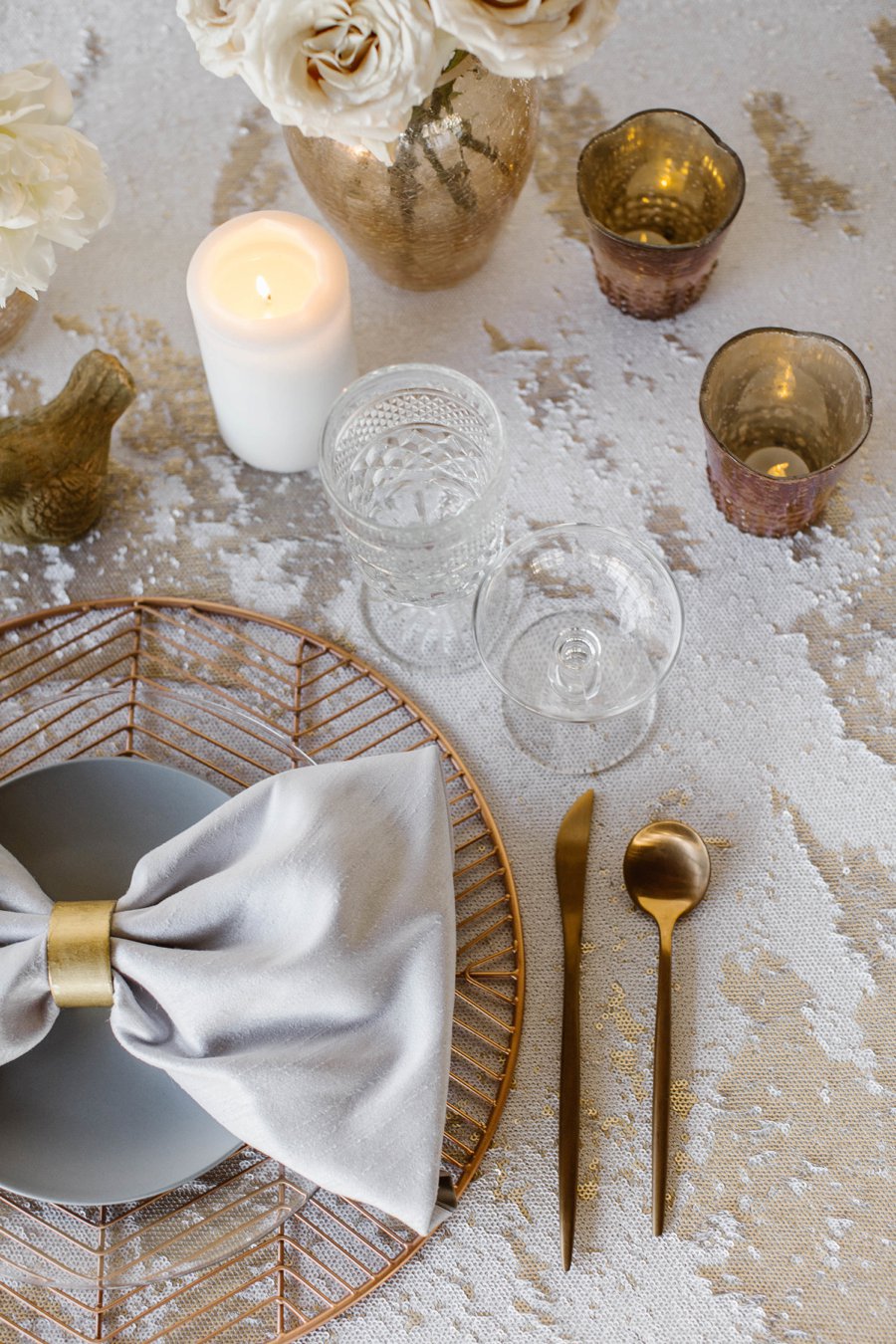 12 Days of Christmas Tabletops: 2 Turtle Doves via TheELD.com