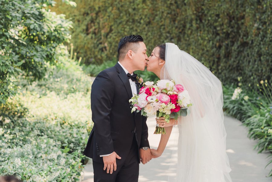 A Timeless Bright Pink, White, & Gold Los Angeles Wedding via TheELD.com