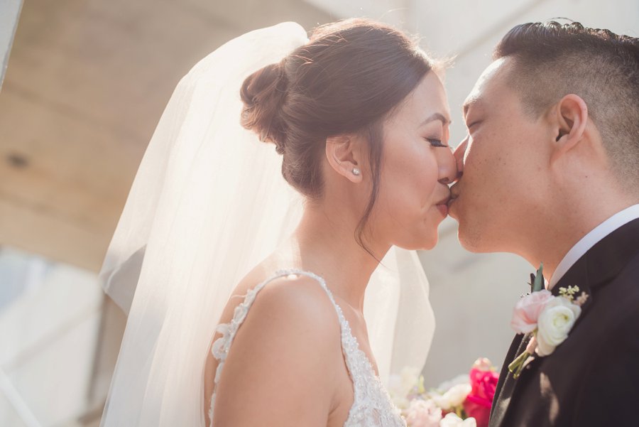 A Timeless Bright Pink, White, & Gold Los Angeles Wedding via TheELD.com