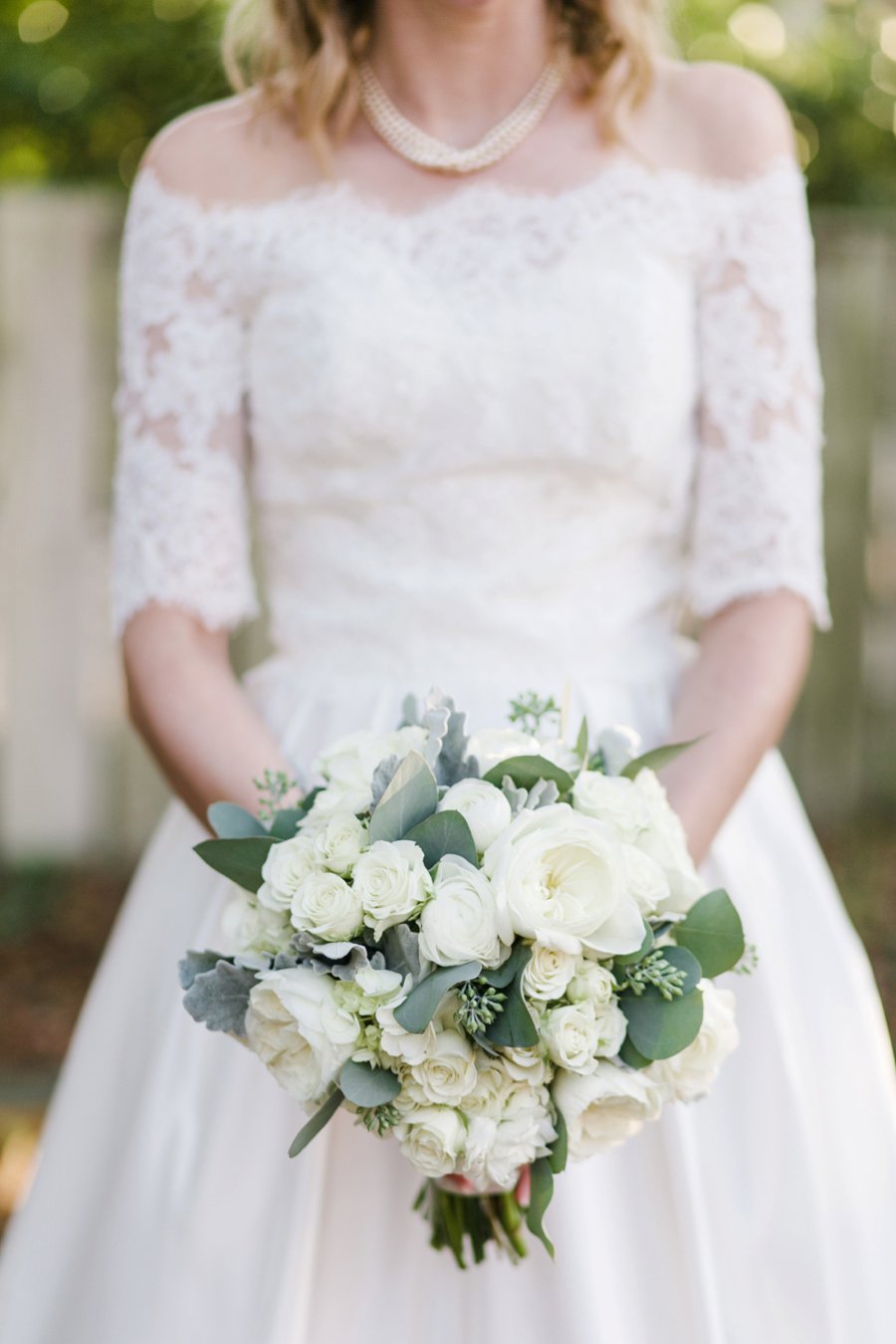 A Gray, Green, & Red Wintery North Carolina Wedding via TheELD.com