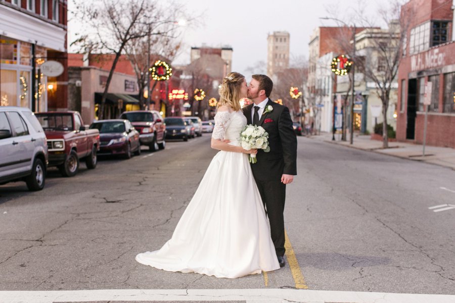 A Gray, Green, & Red Wintery North Carolina Wedding via TheELD.com