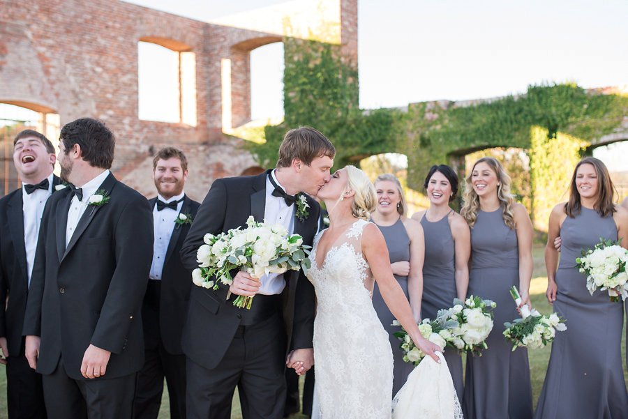 An Elegant White & Green Georgia Winter Wedding Day via TheELD.com