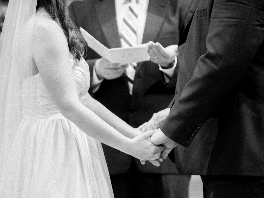 An Elegant Coral & Red Virginia Vineyard Wedding via TheELD.com