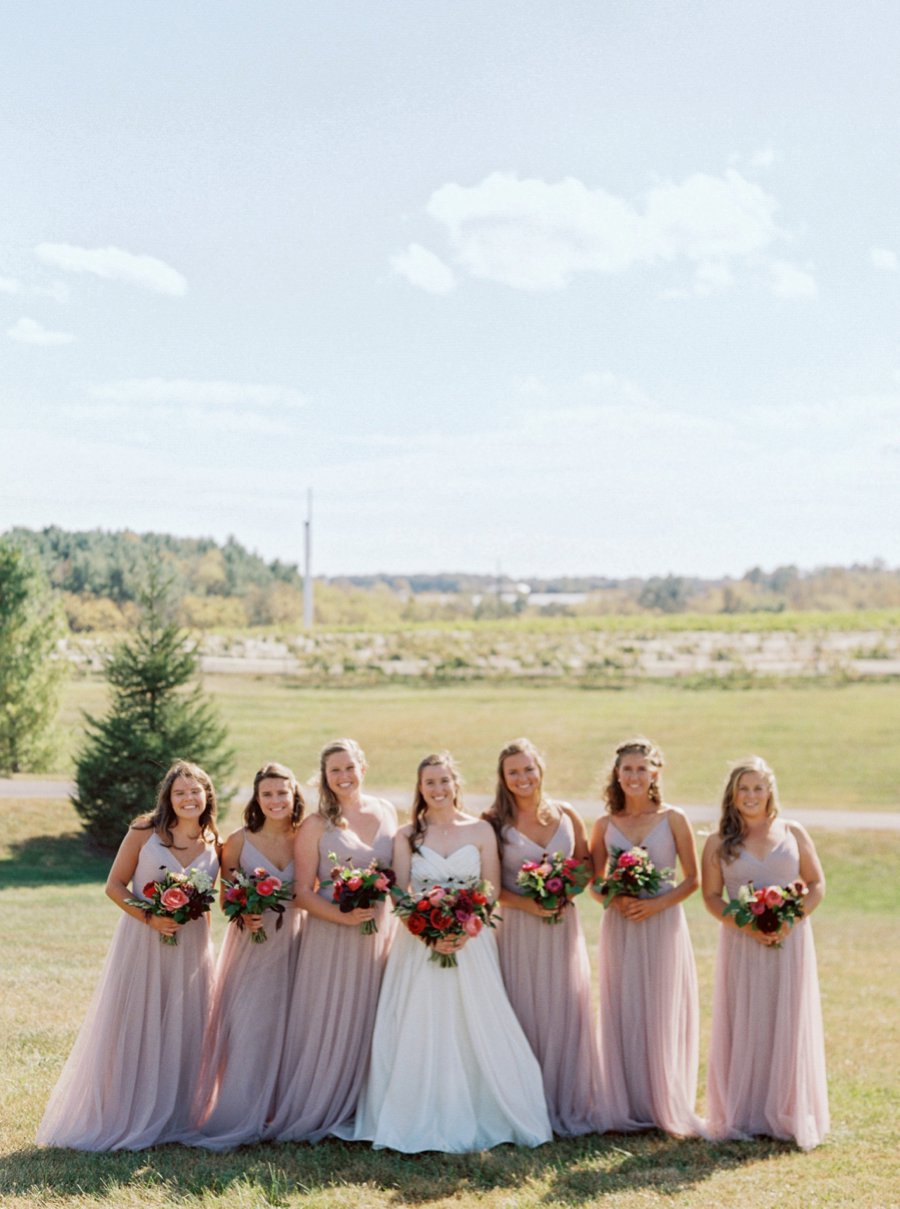 An Elegant Coral & Red Virginia Vineyard Wedding via TheELD.com