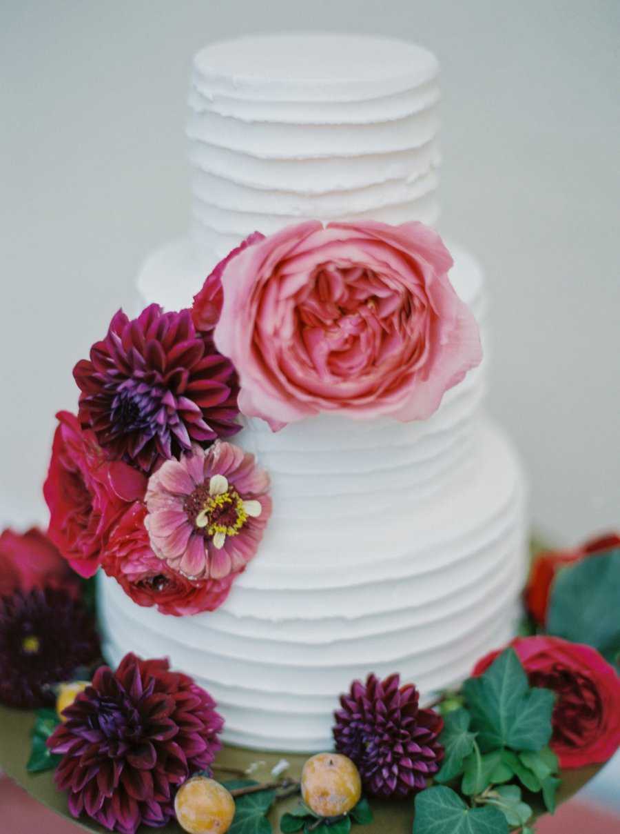 An Elegant Coral & Red Virginia Vineyard Wedding via TheELD.com