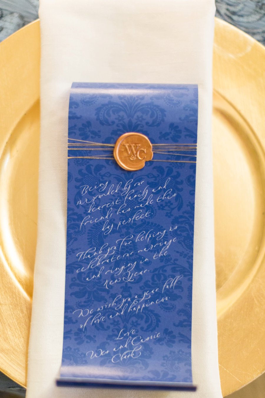 An Elegant Navy & White New Years Eve Wedding via TheELD.com