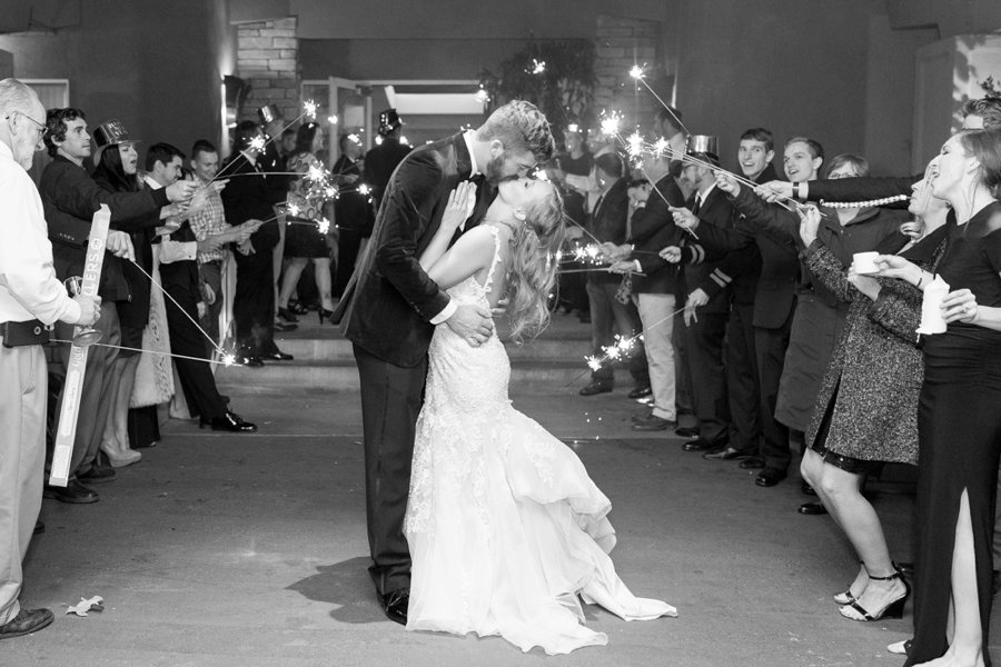 An Elegant Navy & White New Years Eve Wedding via TheELD.com