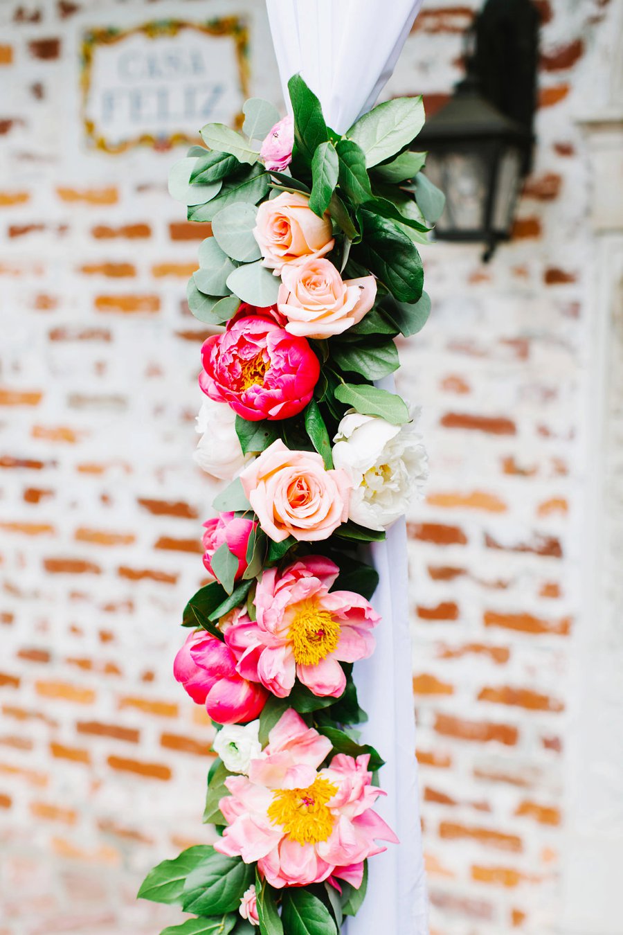 Romantic Pink, Coral & Gold Florida Wedding via TheELD.com