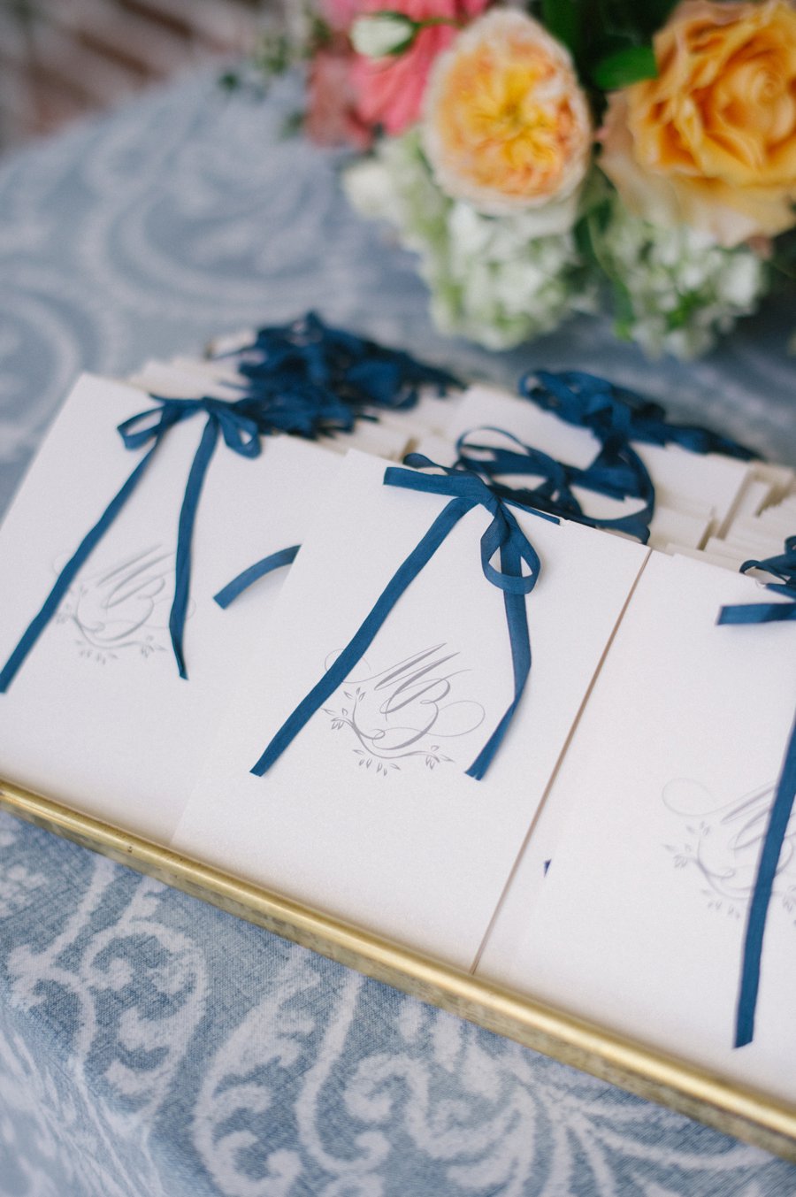 A Charming Blue & Peach Southern Wedding via TheELD.com