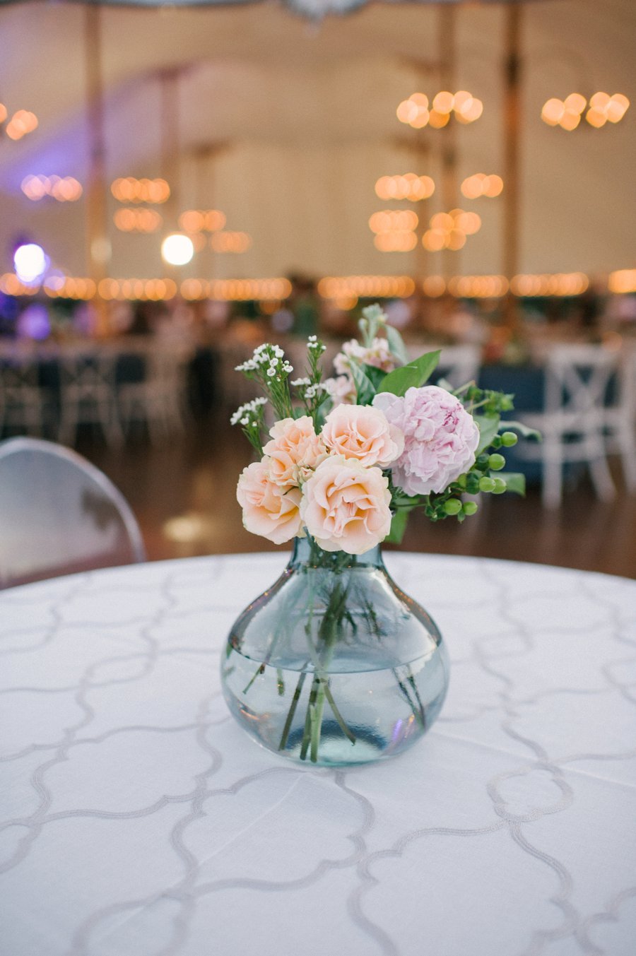 A Charming Blue & Peach Southern Wedding via TheELD.com