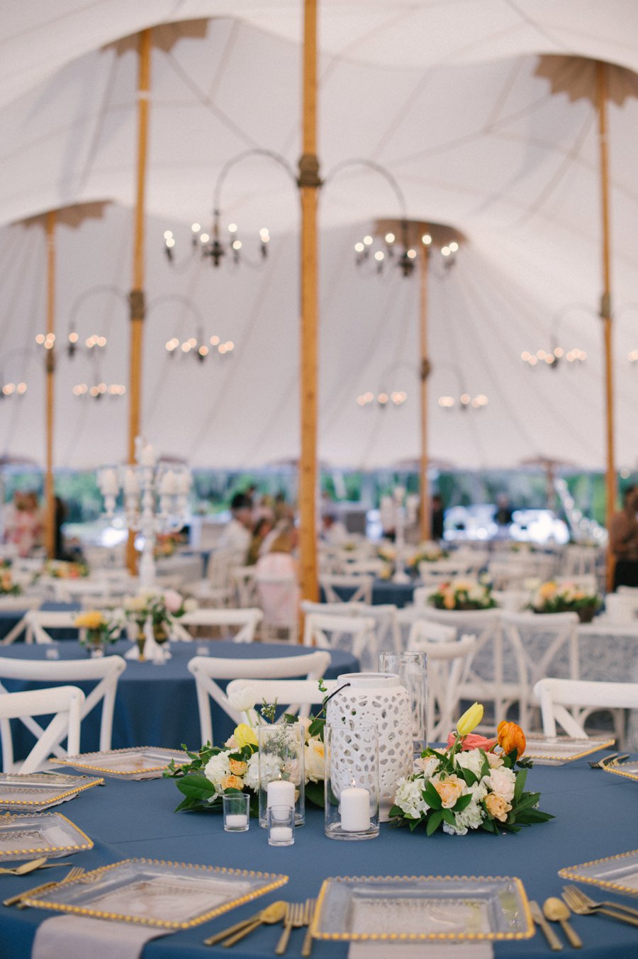 A Charming Blue & Peach Southern Wedding via TheELD.com