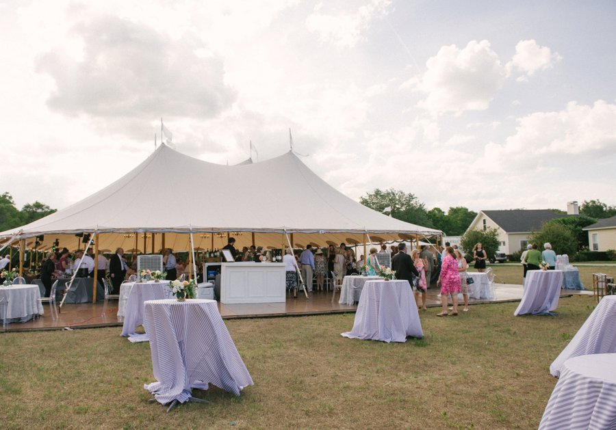 A Charming Blue & Peach Southern Wedding via TheELD.com