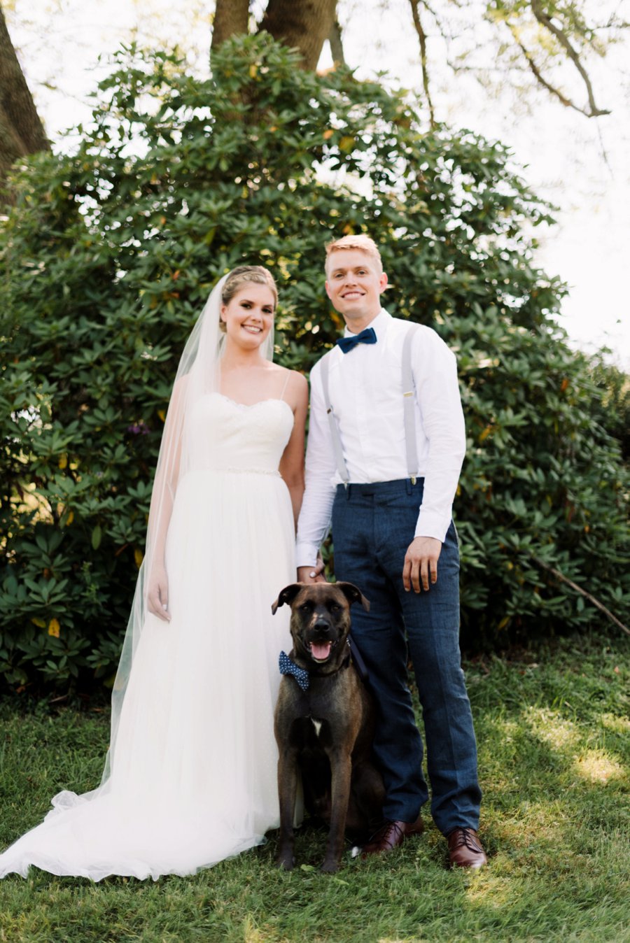 An Eco friendly Green & White Organic Ohio Wedding Day via TheELD.com