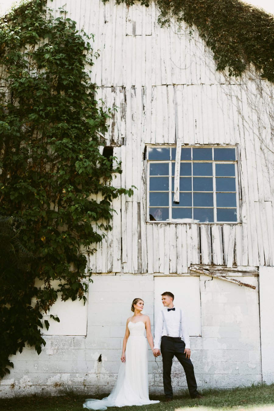 An Eco friendly Green & White Organic Ohio Wedding Day via TheELD.com