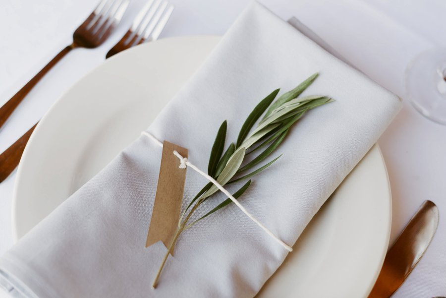 An Eco friendly Green & White Organic Ohio Wedding Day via TheELD.com