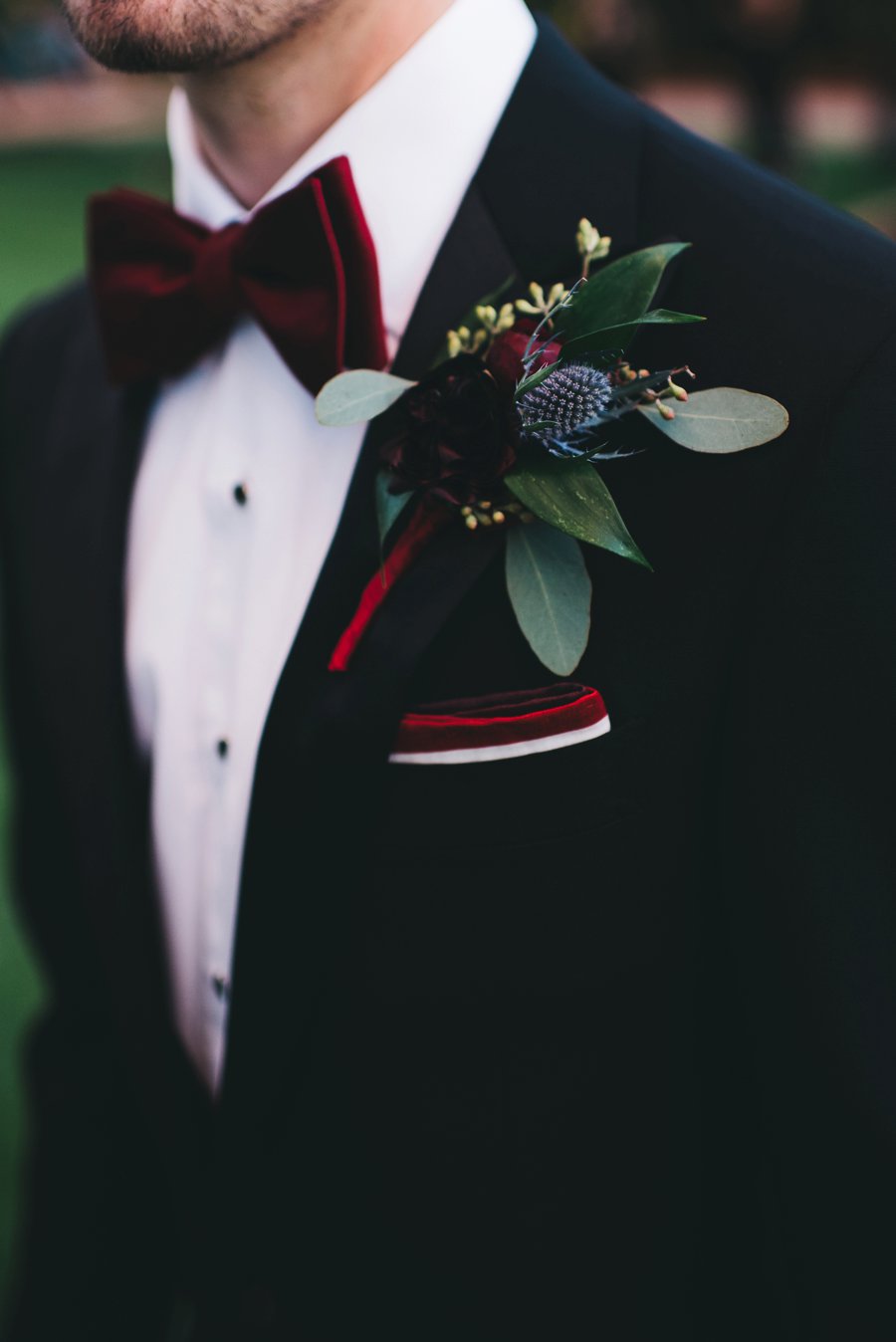 An Elegant Burgundy and Navy Fairytale Orlando Wedding Day via TheELD.com