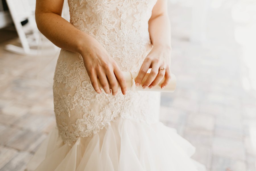 An Elegant Peach & Rose Jacksonville Wedding via TheELD.com