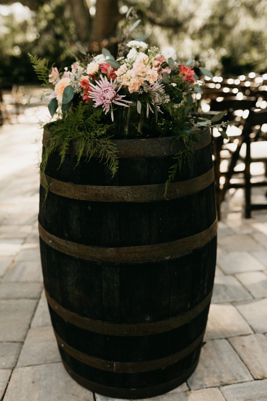 An Elegant Peach & Rose Jacksonville Wedding via TheELD.com