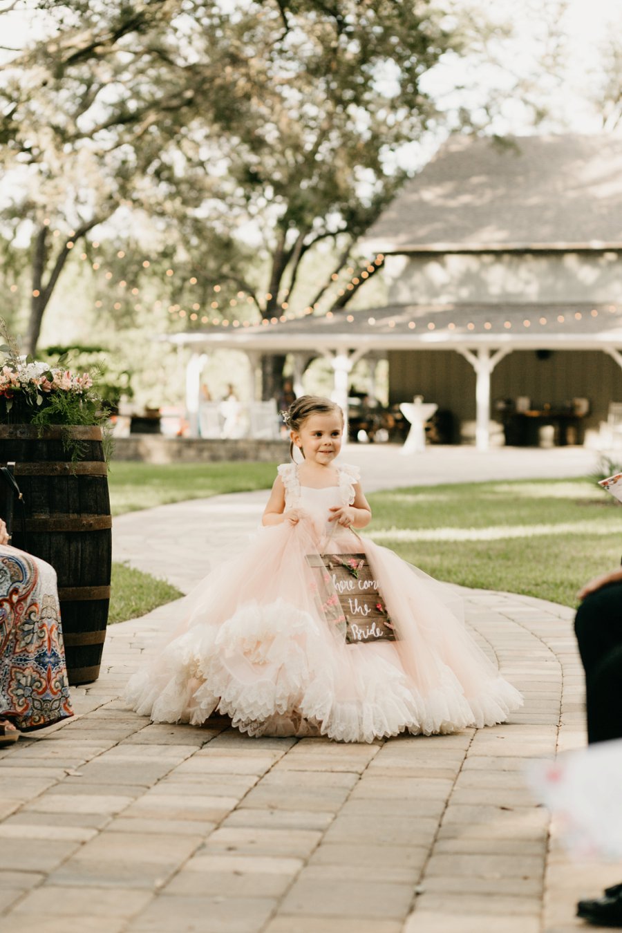 An Elegant Peach & Rose Jacksonville Wedding via TheELD.com