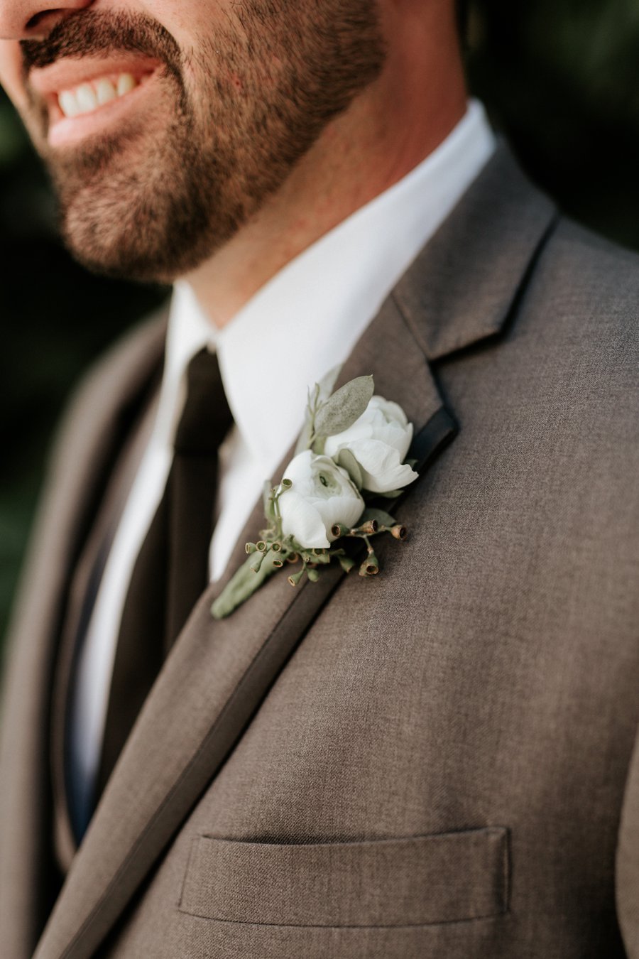 A Classic Green & White Coastal California Wedding Day via TheELD.com