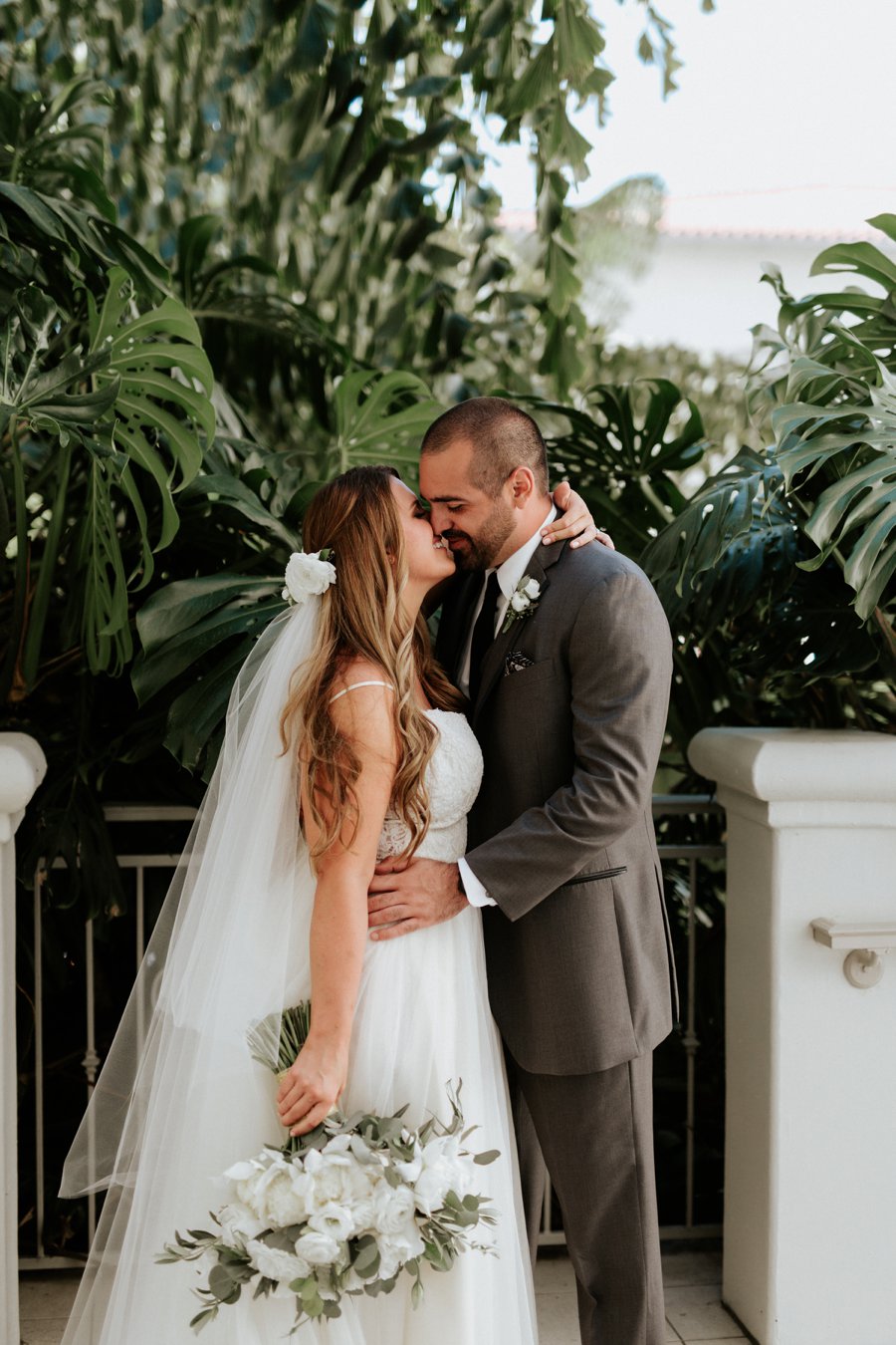 A Classic Green & White Coastal California Wedding Day via TheELD.com