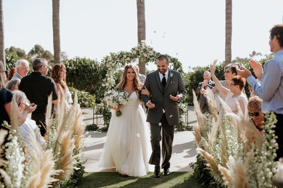 A Classic Green & White Coastal California Wedding Day via TheELD.com