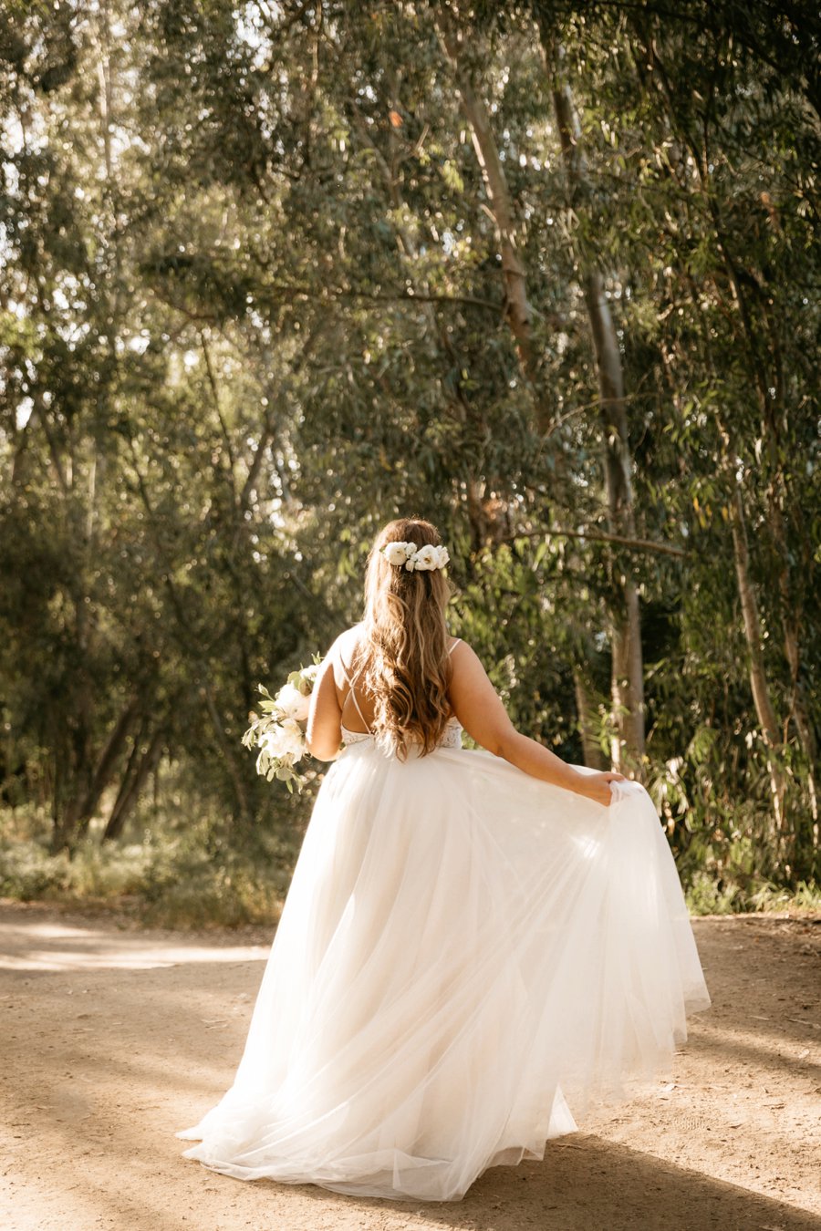 A Classic Green & White Coastal California Wedding Day via TheELD.com