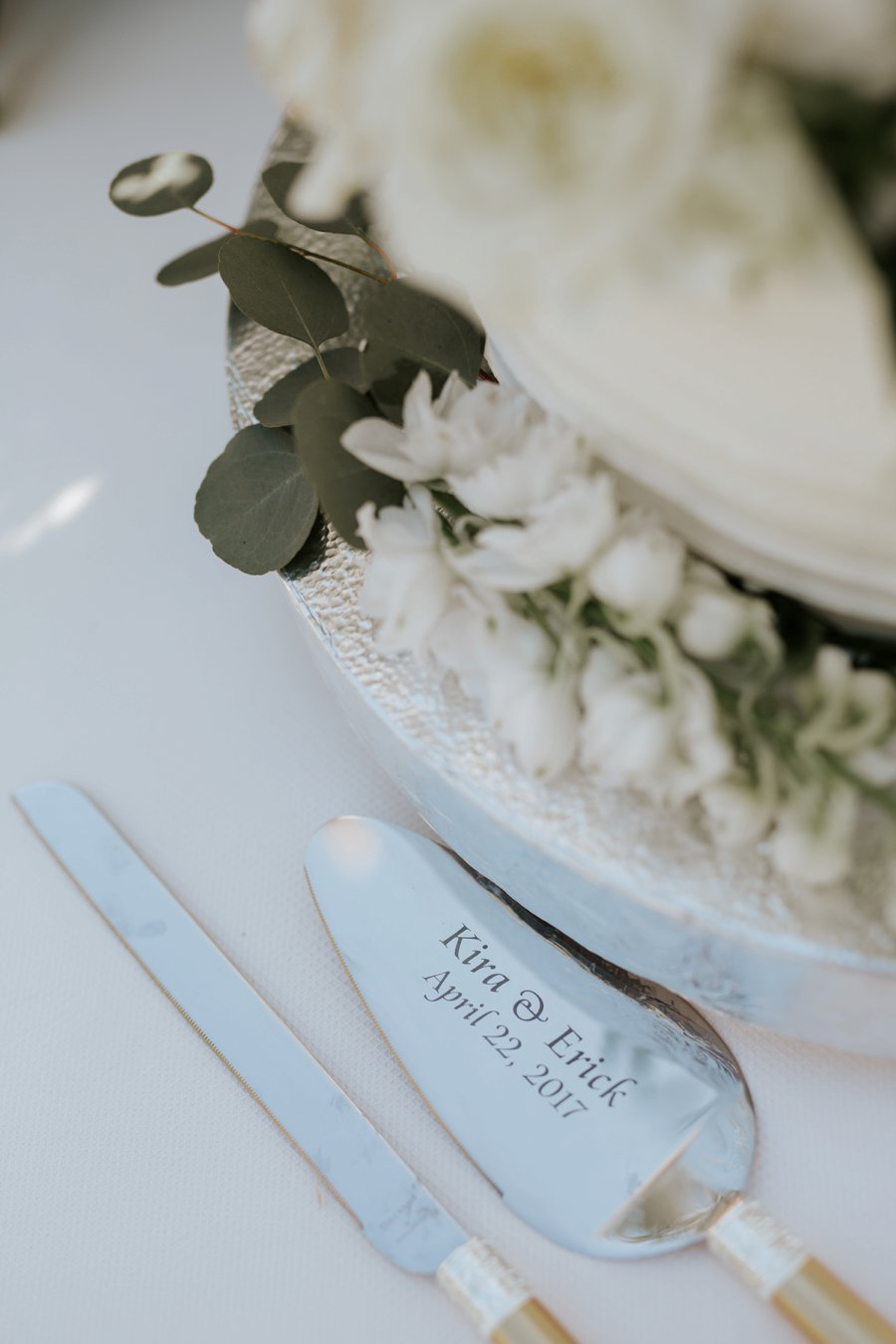 A Classic Green & White Coastal California Wedding Day via TheELD.com