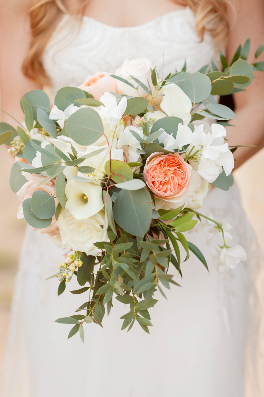 An Elegant Blush & Peach Whimsical Texas Wedding via TheELD.com