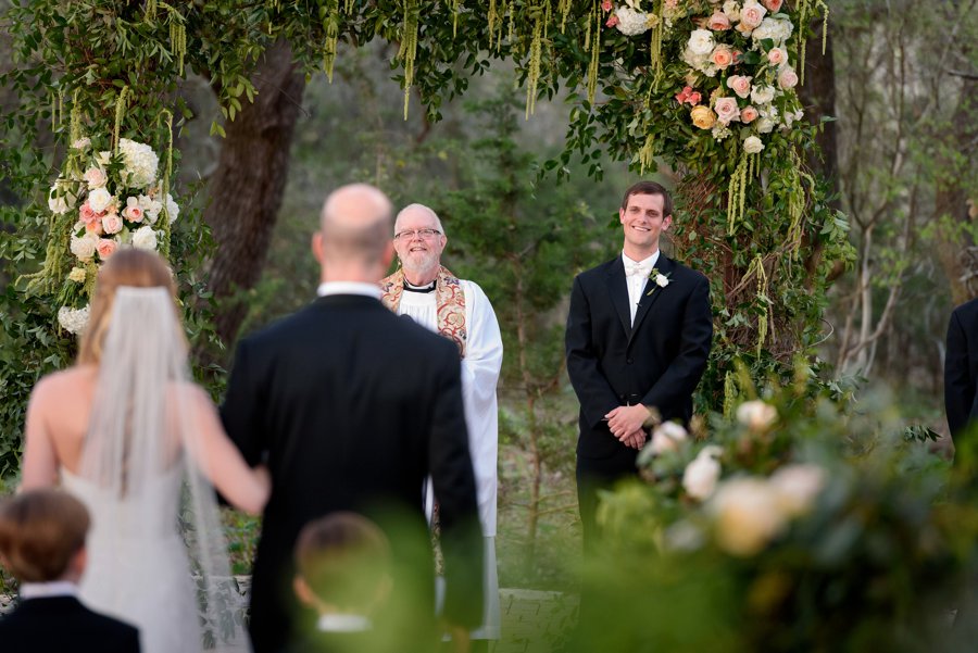 An Elegant Blush & Peach Whimsical Texas Wedding via TheELD.com