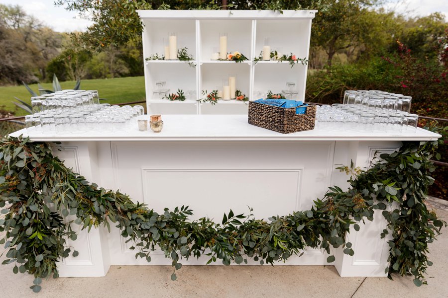 An Elegant Blush & Peach Whimsical Texas Wedding via TheELD.com