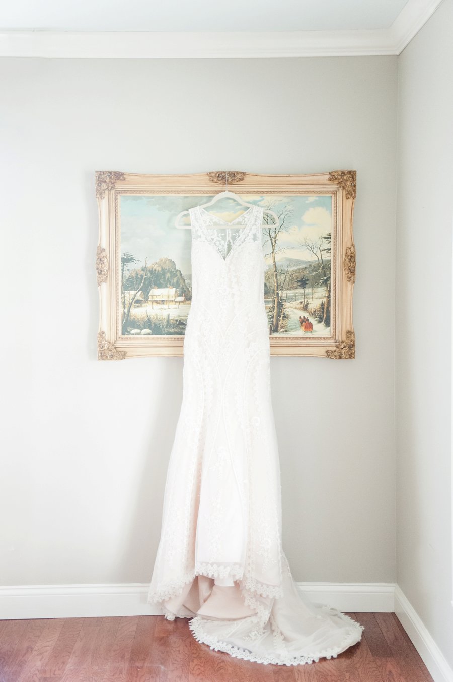 A Cozy, Romantic Blush and Red Indiana Wedding via TheELD.com