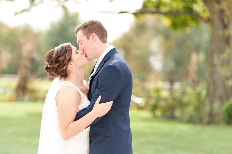 A Cozy, Romantic Blush and Red Indiana Wedding via TheELD.com